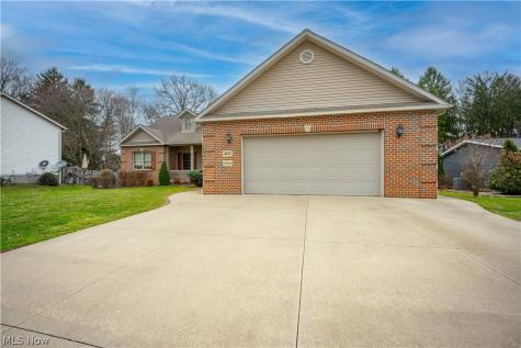 407 31st Street SW Barberton OH 44203