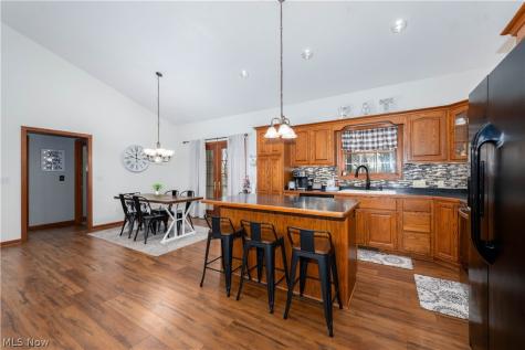 407 31st Street SW Barberton OH 44203
