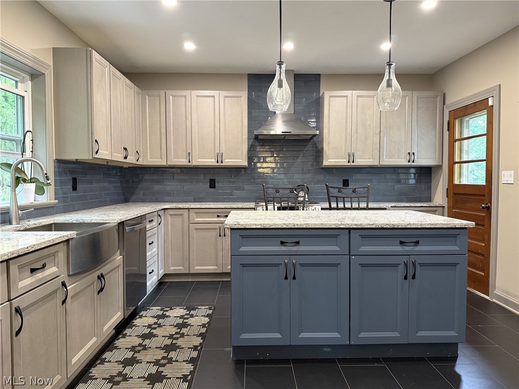 10990 Mayfield Road Chardon OH 44024