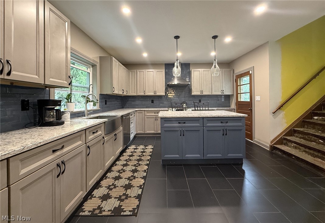 10990 Mayfield Road Chardon OH 44024