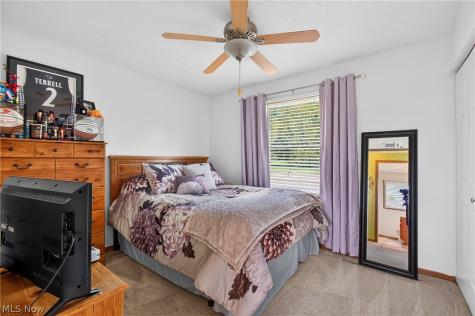 3014 Harmont Avenue NE Canton OH 44705