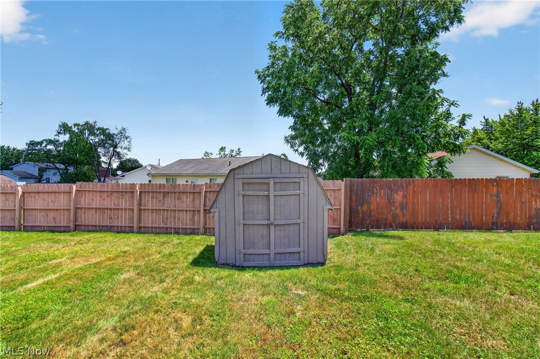 3014 Harmont Avenue NE Canton OH 44705
