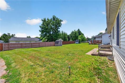 3014 Harmont Avenue NE Canton OH 44705