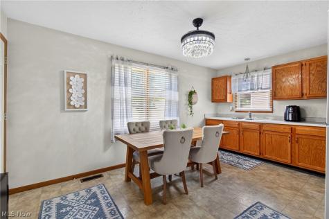 3014 Harmont Avenue NE Canton OH 44705