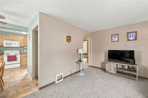 29808 Robert Street Wickliffe OH 44092