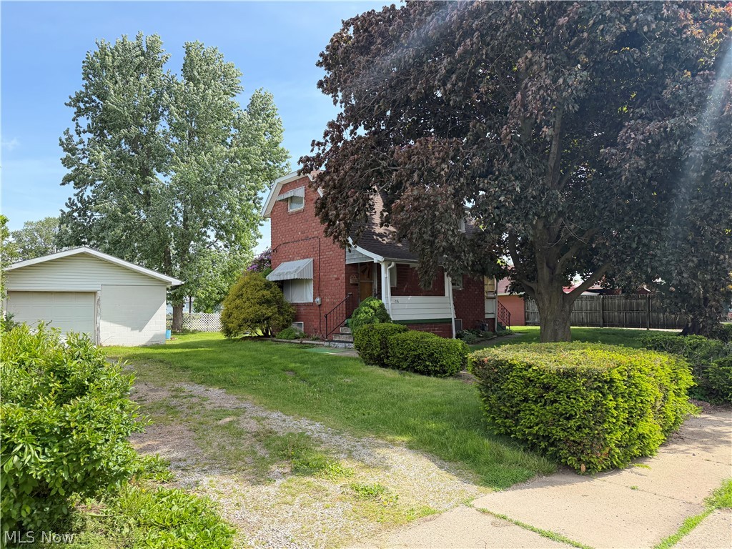 218 S Lawn Drive Newcomerstown OH 43832