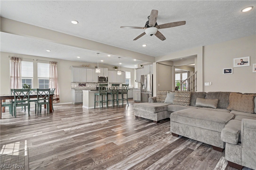 987 Hawkin Lane Aurora OH 44202