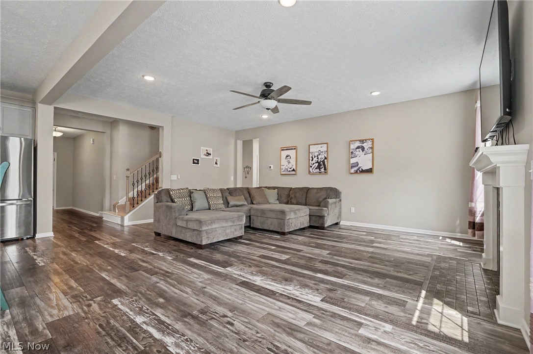 987 Hawkin Lane Aurora OH 44202