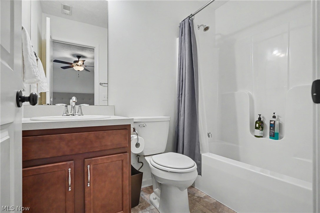 987 Hawkin Lane Aurora OH 44202