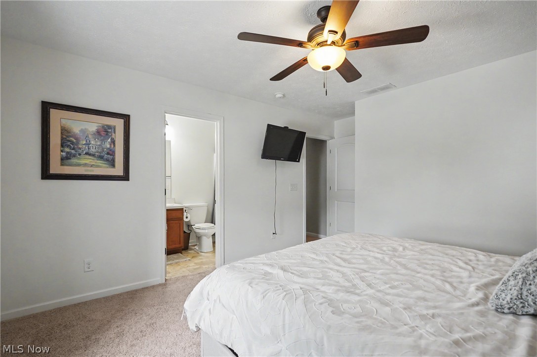 987 Hawkin Lane Aurora OH 44202