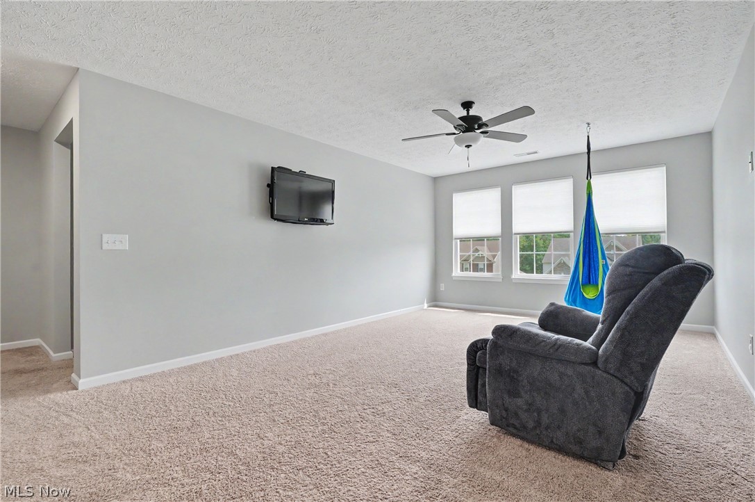 987 Hawkin Lane Aurora OH 44202