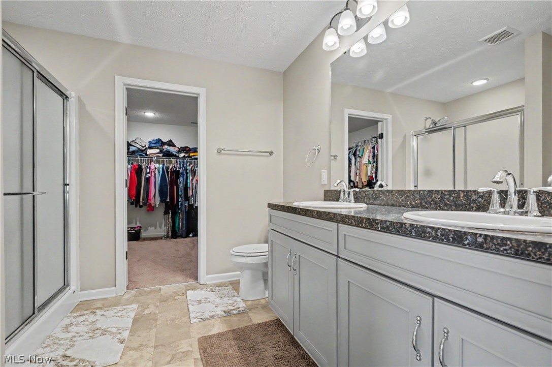 987 Hawkin Lane Aurora OH 44202