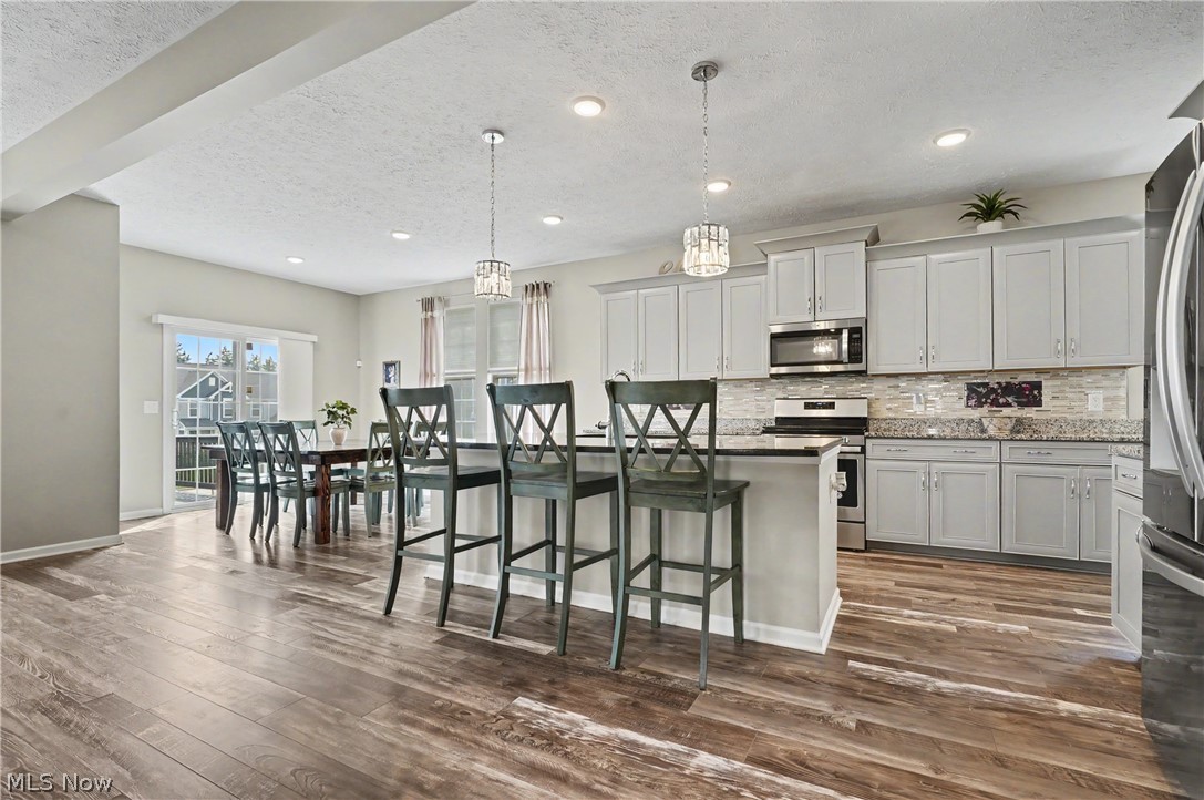 987 Hawkin Lane Aurora OH 44202