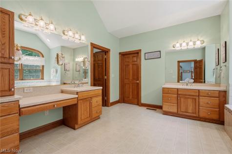 5052 Fox Haven Drive Medina OH 44256