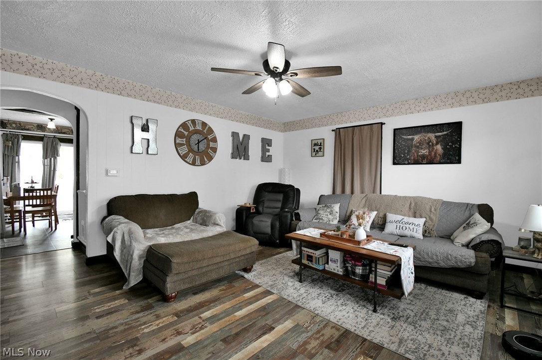 59 W Tucker Avenue Shelby OH 44875