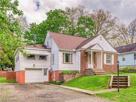 717 Columbia Avenue Akron OH 44310