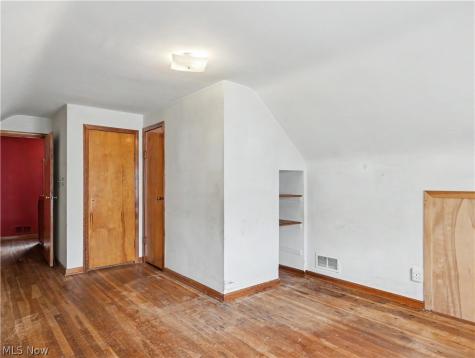 717 Columbia Avenue Akron OH 44310
