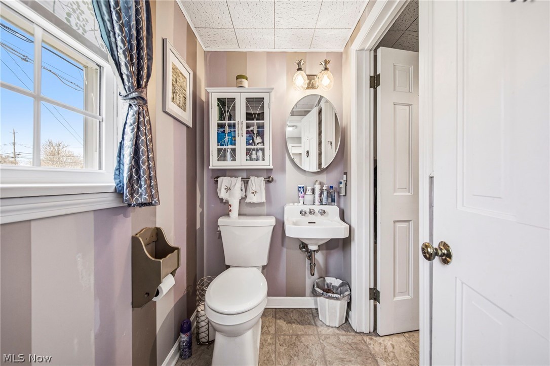 25301 Wolf Road Bay Village OH 44140