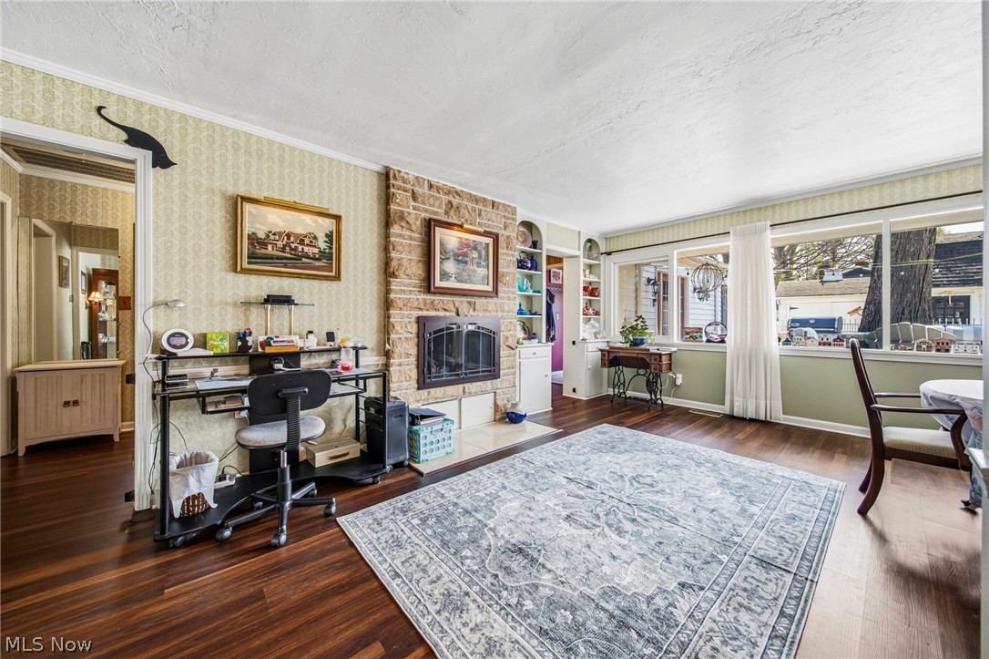 25301 Wolf Road Bay Village OH 44140