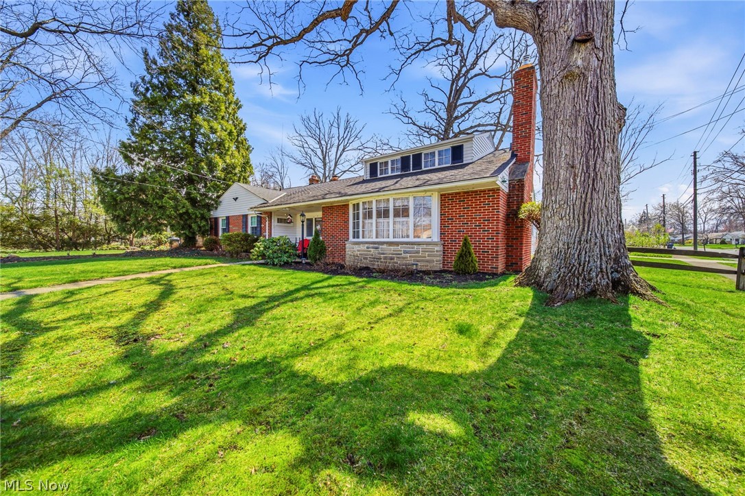 25301 Wolf Road Bay Village OH 44140