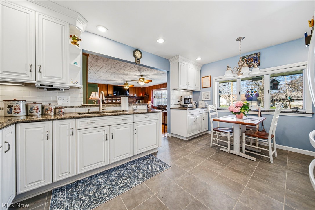 25301 Wolf Road Bay Village OH 44140