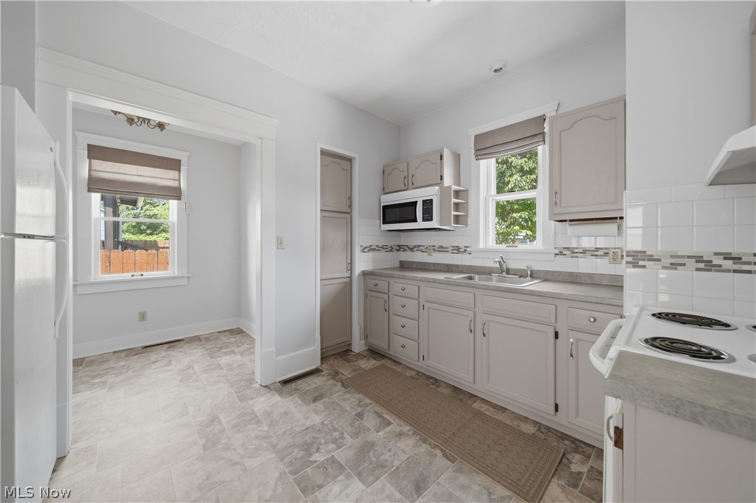 2613 Crown Place NW Canton OH 44708