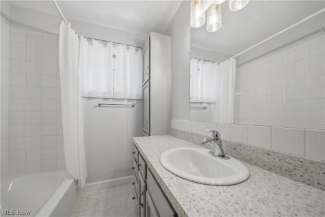 2613 Crown Place NW Canton OH 44708