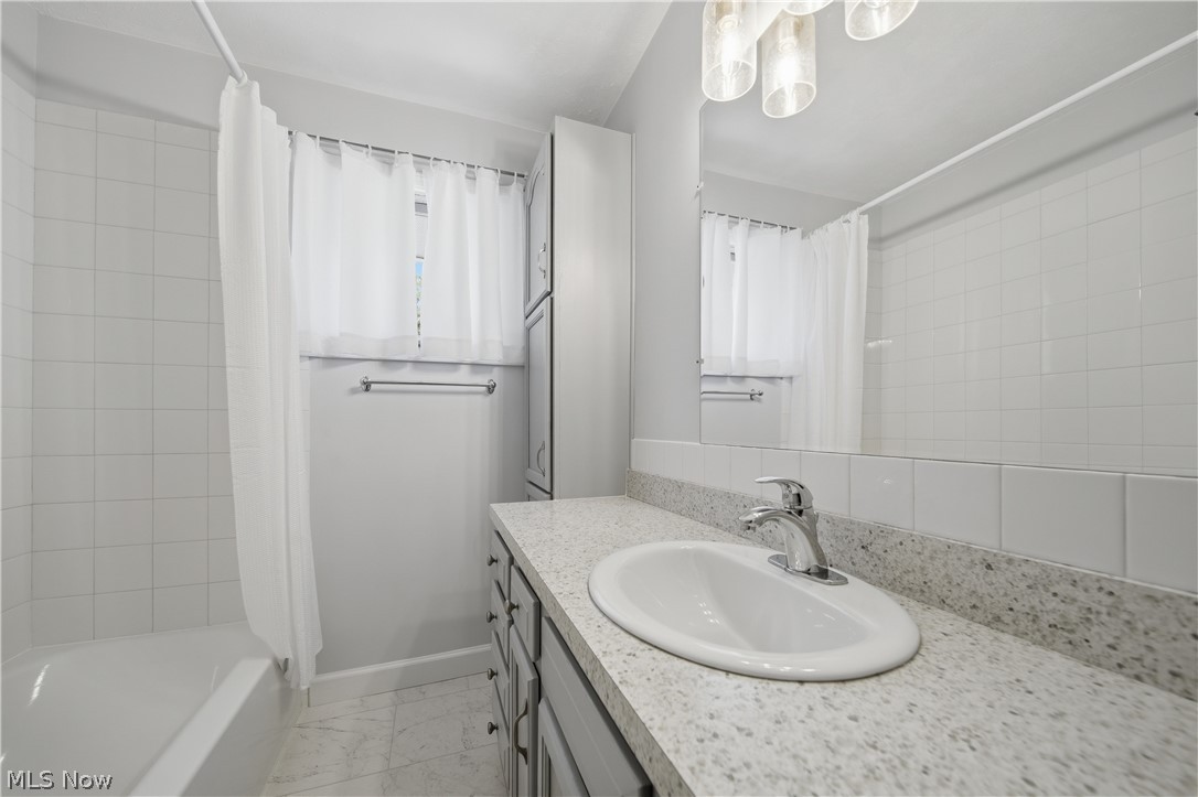 2613 Crown Place NW Canton OH 44708