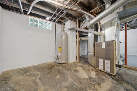 2613 Crown Place NW Canton OH 44708