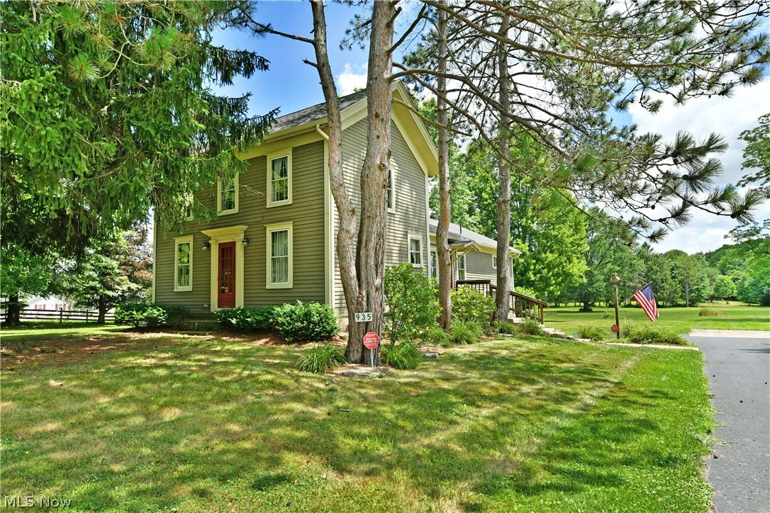 935 Warner Road SE Brookfield OH 44403