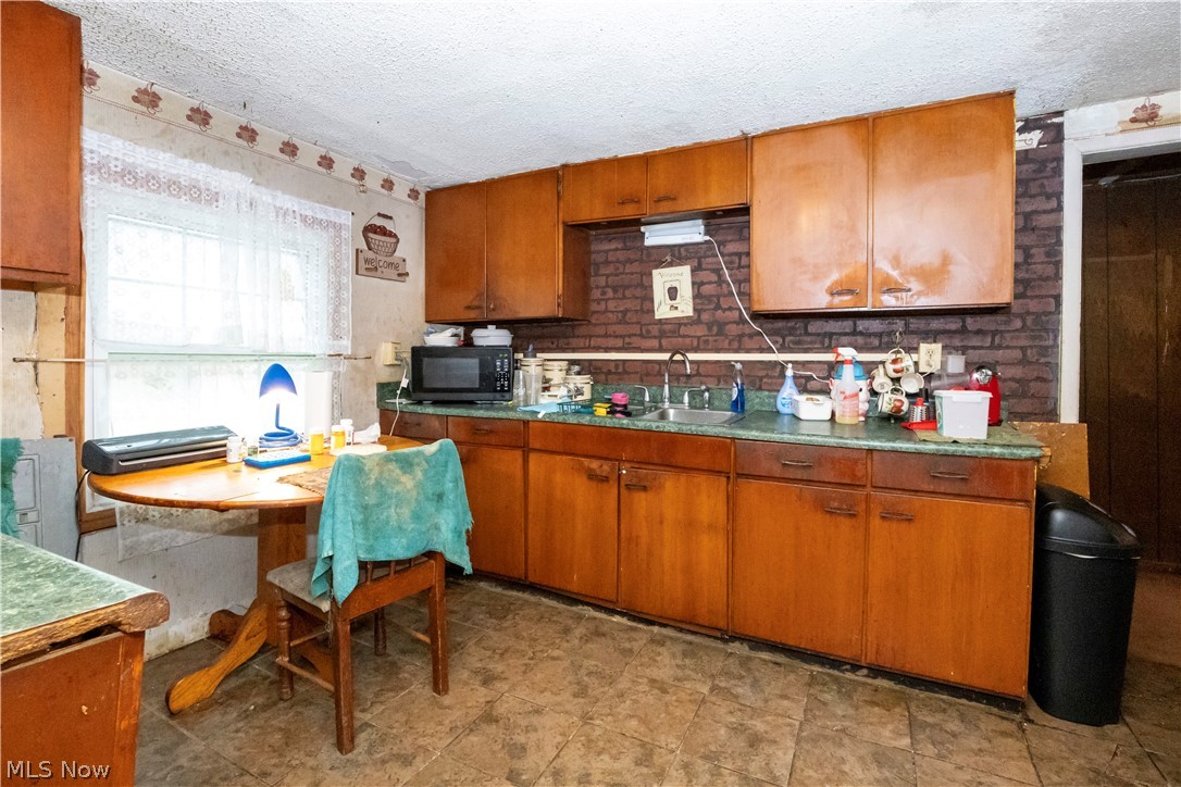 2579 County Road 1075 Perrysville OH 44864