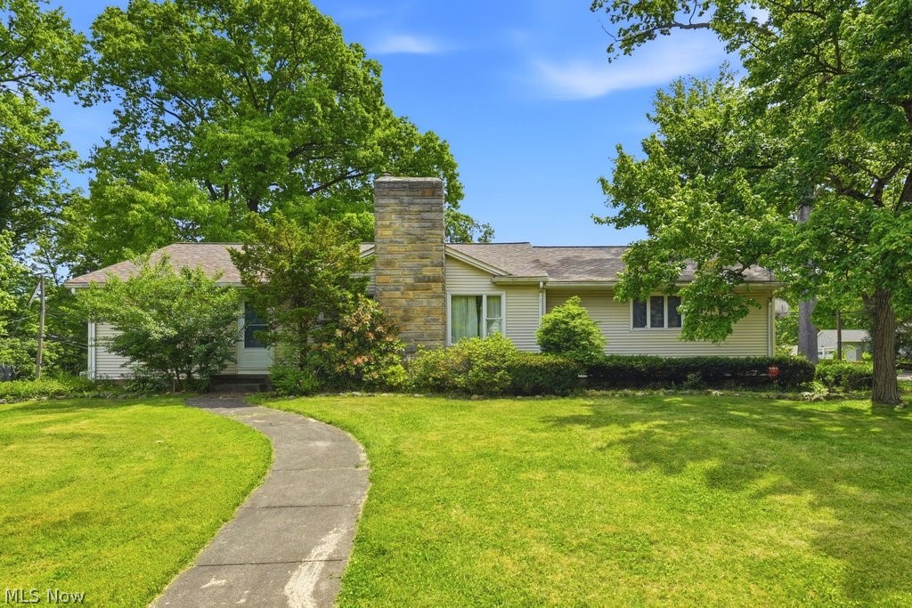189 Pembroke Road Akron OH 44333