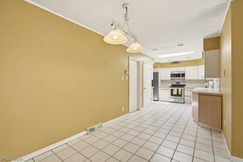 189 Pembroke Road Akron OH 44333