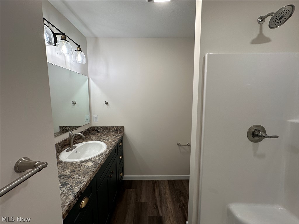 16 E Haywood Avenue Struthers OH 44471