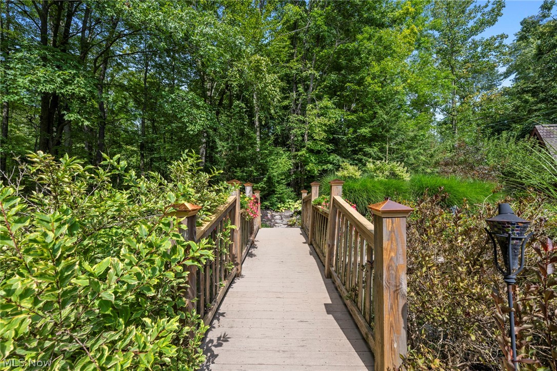 9886 High Country Drive Chardon OH 44024