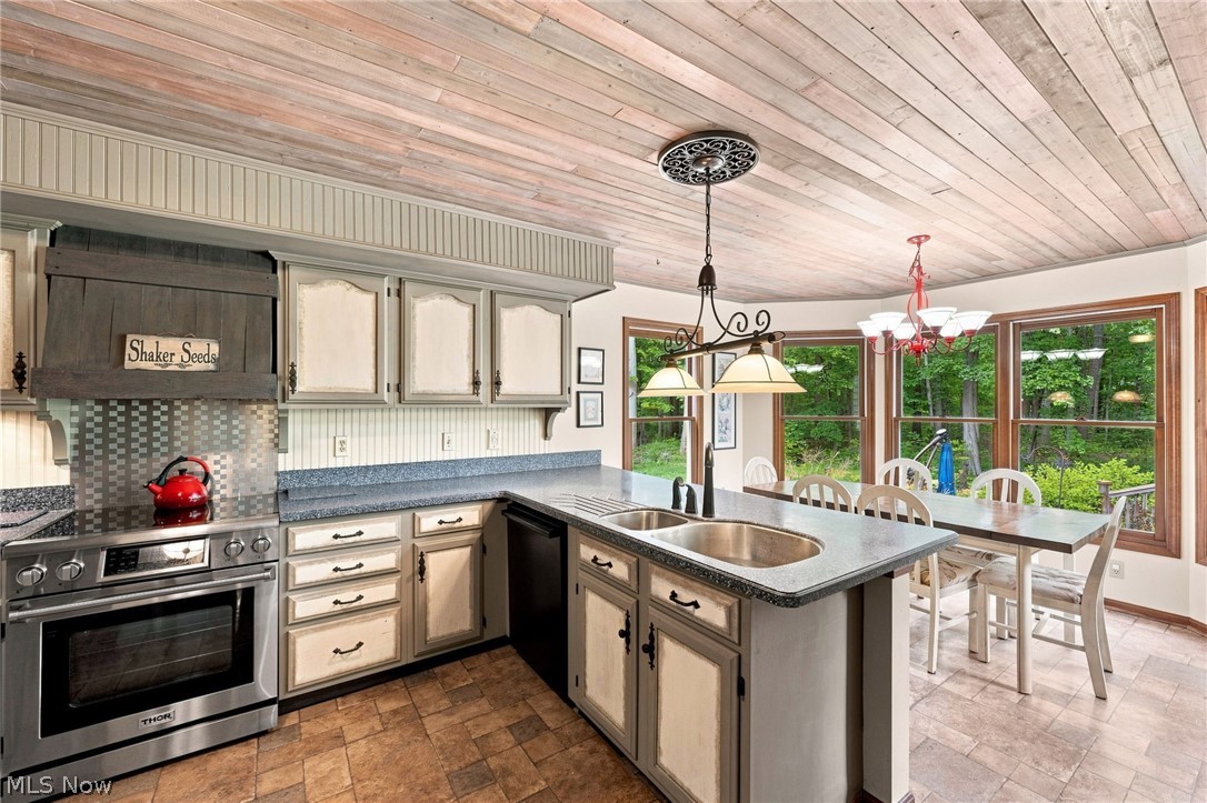 9886 High Country Drive Chardon OH 44024