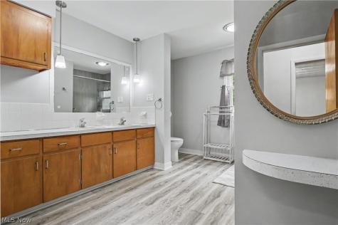508 Loomis Avenue Cuyahoga Falls OH 44221