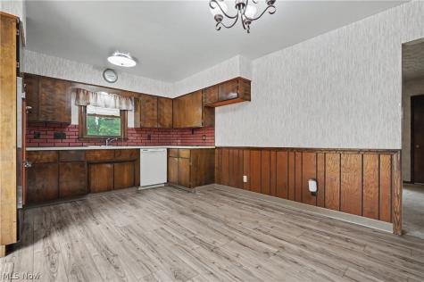 508 Loomis Avenue Cuyahoga Falls OH 44221