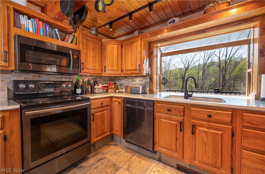 4073 Metzger Hill Road SW Stone Creek OH 43840