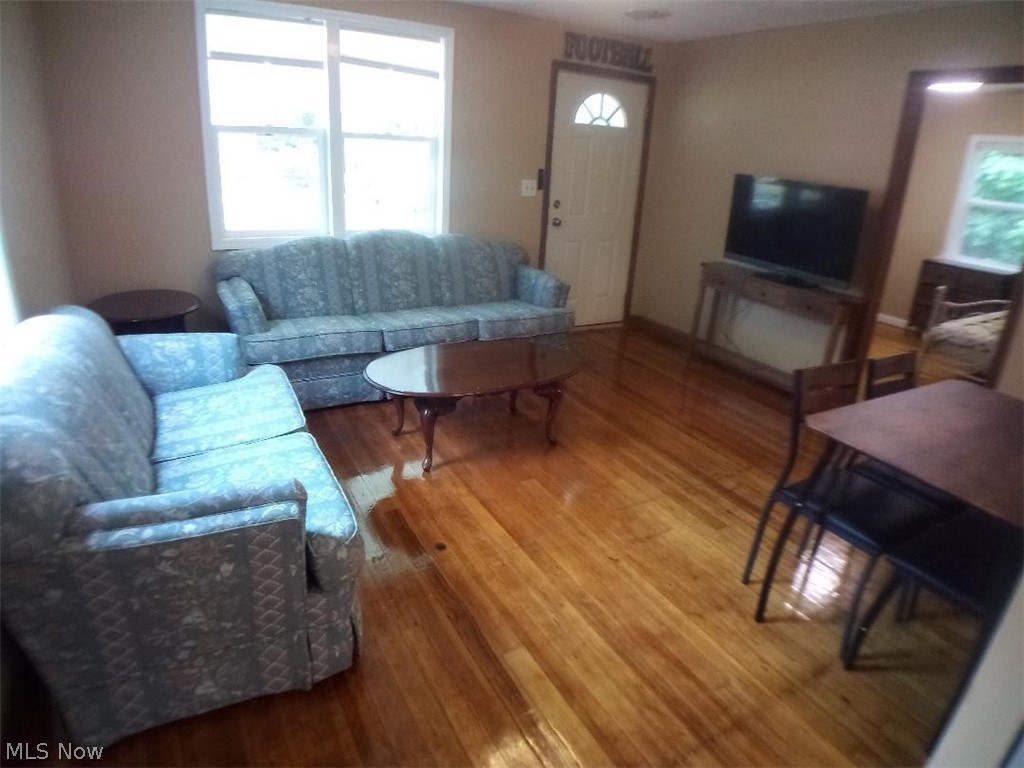 1122 Grand Avenue Madison OH 44057