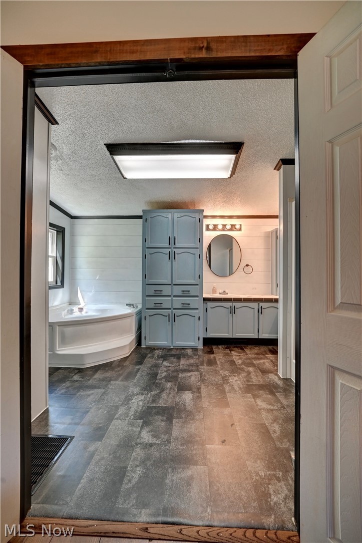 557 Beans Road SE Sherrodsville OH 44675