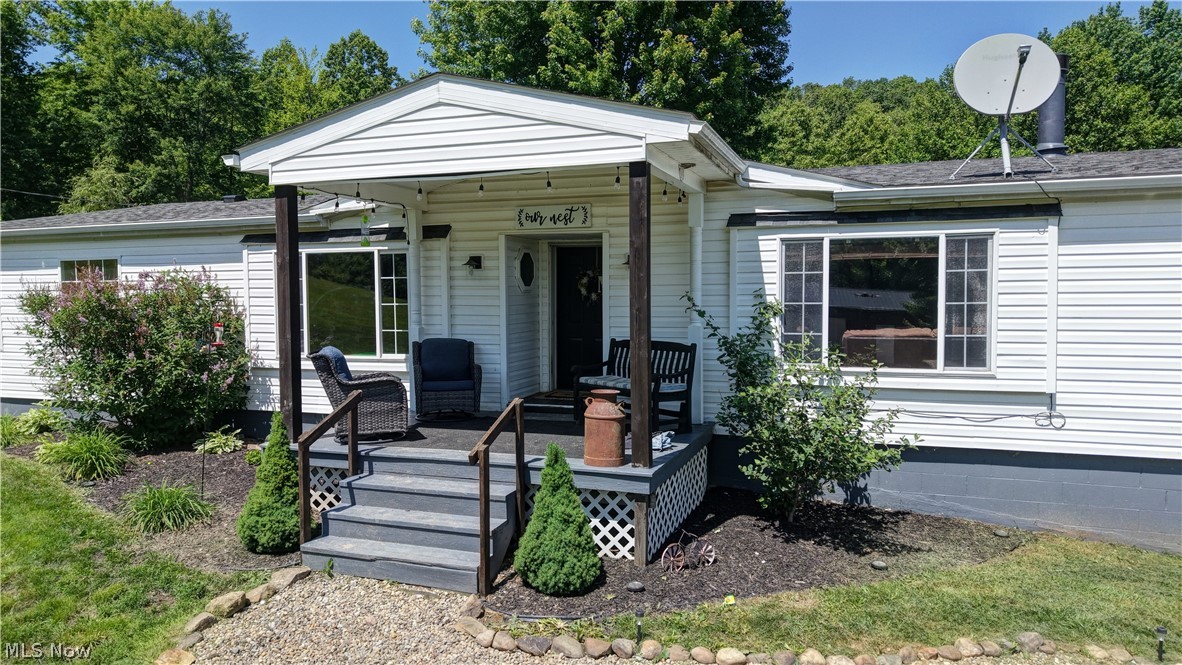 557 Beans Road SE Sherrodsville OH 44675