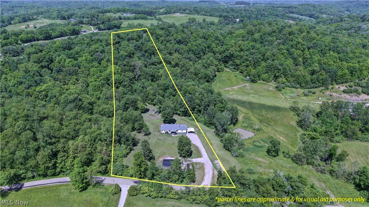 557 Beans Road SE Sherrodsville OH 44675