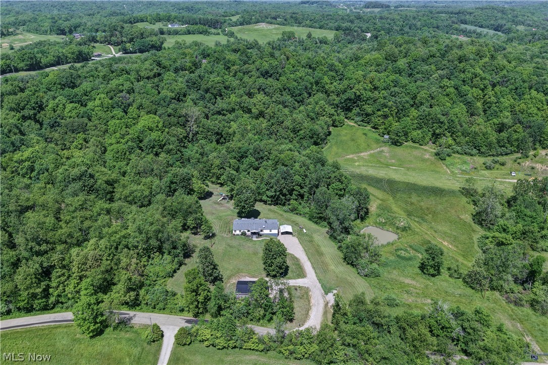 557 Beans Road SE Sherrodsville OH 44675