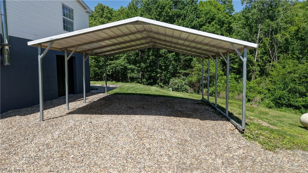 557 Beans Road SE Sherrodsville OH 44675