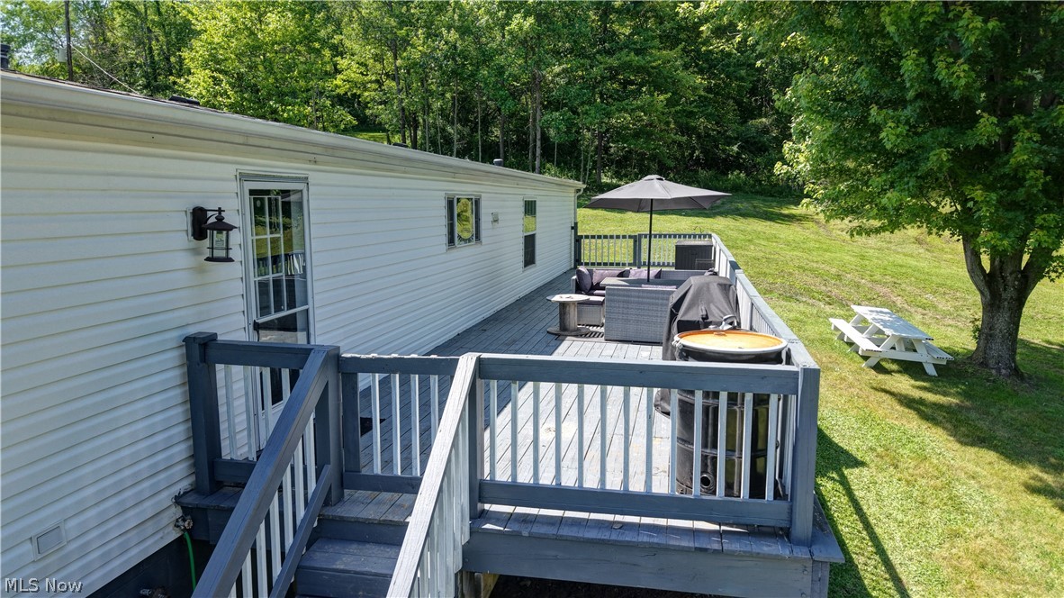 557 Beans Road SE Sherrodsville OH 44675