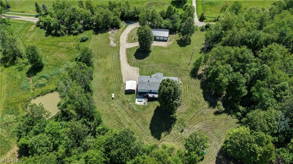 557 Beans Road SE Sherrodsville OH 44675