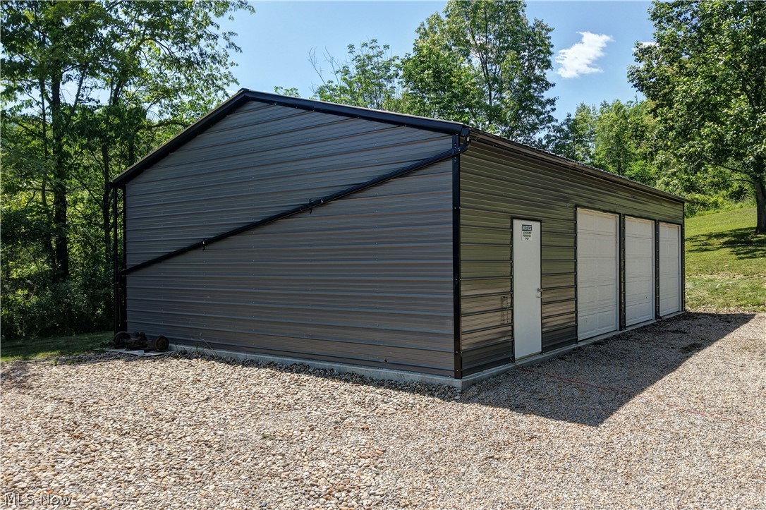 557 Beans Road SE Sherrodsville OH 44675