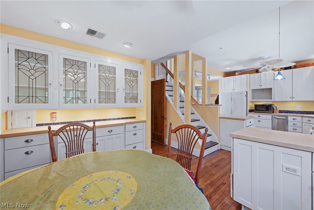 2692 Colchester Road Cleveland Heights OH 44106