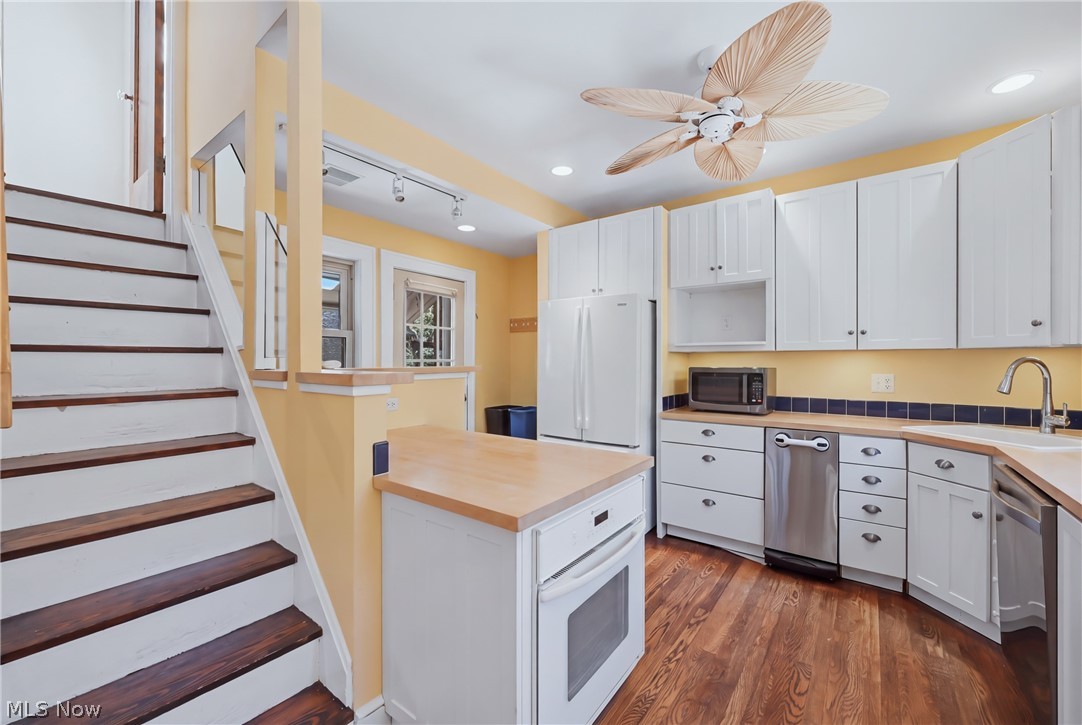 2692 Colchester Road Cleveland Heights OH 44106